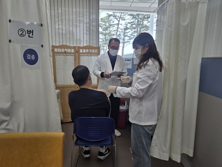 [용인=뉴시스] 용인시가 대상포진 예방접종 대상을 65세이상 어르신으로 확대했다. (사진=용인시 제공) 2026. 03. 23. photo@newsis.com *재판매 및 DB 금지