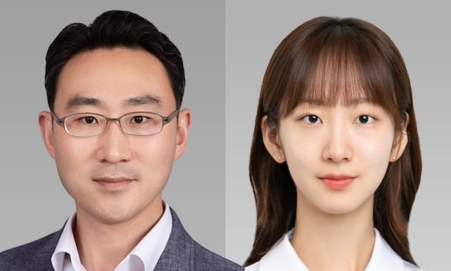 [서울=뉴시스] 서강대 전자공학과 김영욱(왼쪽) 교수, 성민서 석사과정. (사진=서강대 제공) 2026.03.23. photo@newsis.com *재판매 및 DB 금지