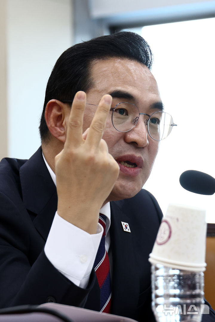 [서울=뉴시스] 고승민 기자 = 박홍근 기획예산처 장관 후보자가 23일 서울 여의도 국회에서 열린 재정경제기획위원회의 인사청문회에서 의원 질의에 답하고 있다. 2026.03.23. kkssmm99@newsis.com