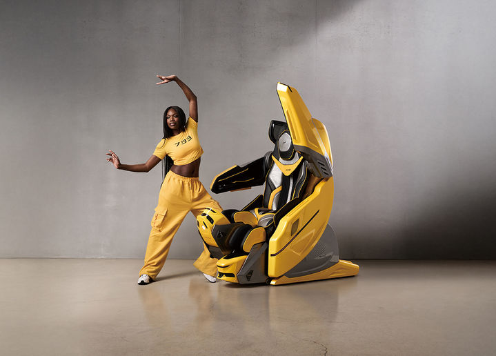 [서울=뉴시스] 바디프랜드는 24일 서울 강남구 도곡본사에서 런칭 콘퍼런스를 열고 팔과 어깨, 다리, 발목과 고관절까지 자유롭게 움직이는 웨어러블 AI헬스케어로봇 '733'을 공식 출시했다. (사진=바디프랜드 제공) 2026.03.24. photo@newsis.com *재판매 및 DB 금지