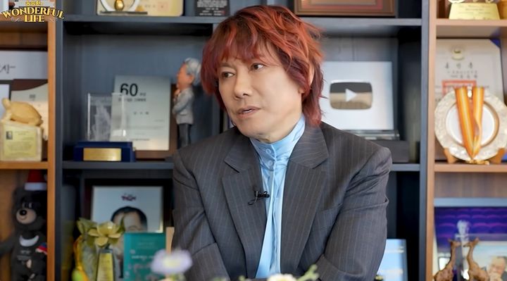 [서울=뉴시스] 24일 유튜브 채널 '송승환의 원더풀 라이프'에는 가수 김장훈이 게스트로 출연했다. (사진=유튜브 채널 '송승환의 원더풀 라이프') 2026.03.24. photo@newsis.com&nbsp; *재판매 및 DB 금지