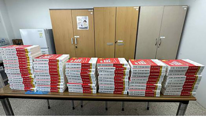 [광주=뉴시스] 광주시학교밖청소년지원센터, 검정고시 교재 지원. (사진=광주시학교밖청소년지원센터 제공). photo@newsis.com *재판매 및 DB 금지