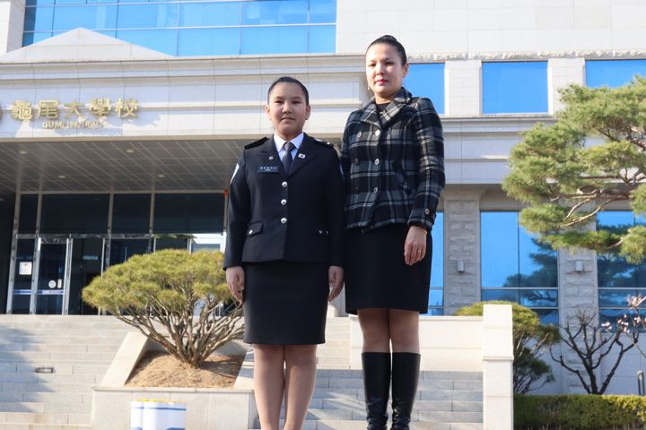 [구미=뉴시스] 외국인 유학생 모녀 동문. (사진=구미대 제공) 2026.03.25 photo@newsis.com *재판매 및 DB 금지