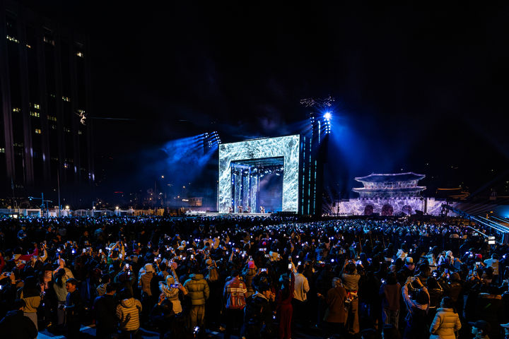 [서울=뉴시스] 방탄소년단 광화문 광장 공연. (사진 = 넷플릭스 제공) 2026.03.25. photo@newsis.com *재판매 및 DB 금지