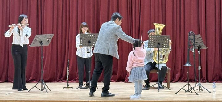 [안동=뉴시스] 취약지 유치원과 어린이집을 찾아가는 문화공연. (사진=경북교육청 제공) 2026.03.25. photo@newsis.com *재판매 및 DB 금지