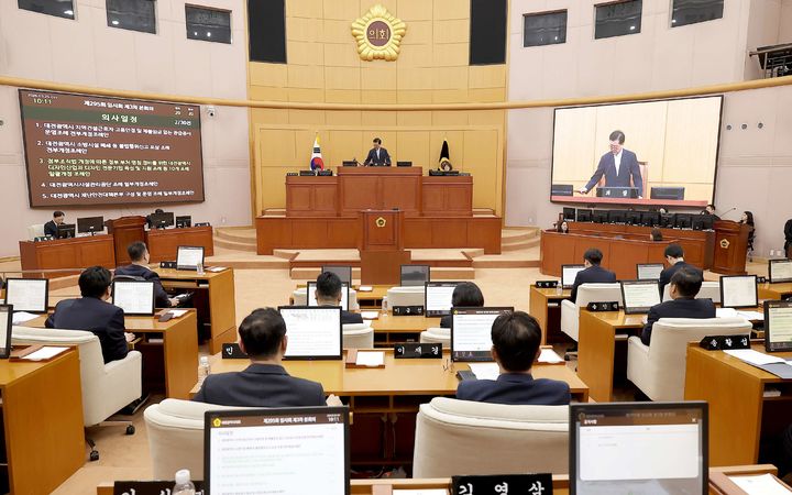 [대전=뉴시스] 대전시의회가 25일 제295회 임시회 제3차 본회의를 열어 안건을 심의·의결하고 있다. (사진= 대전시의회 제공) 2026.03.25. photo@newsis.com *재판매 및 DB 금지