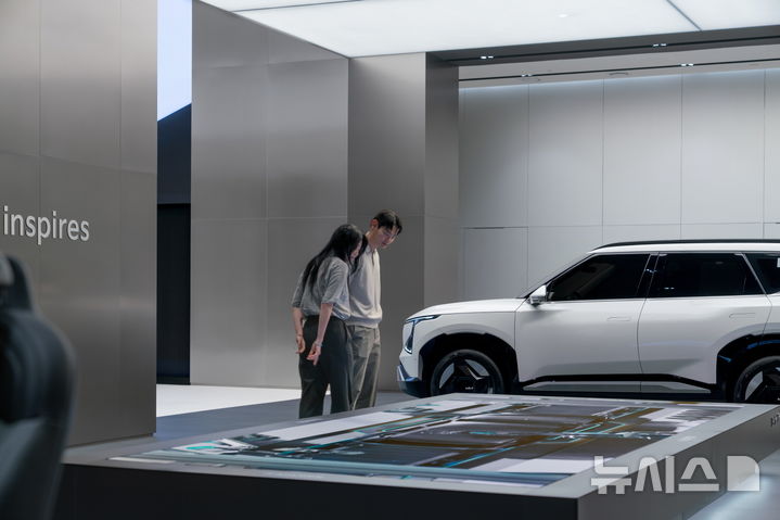 [광주=뉴시스]기아 오토랜드 광주 브랜드관