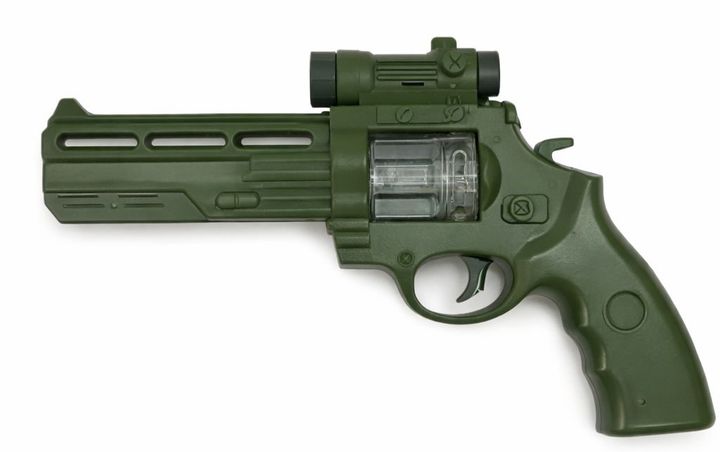 [서울=뉴시스] 싱가포르 창이국제공항에서 출국 심사를 받던 샤론 탕링과 그의 가족은 아들이 기내 수하물 가방에 넣은 장난감 권총 때문에 보안 검색대를 제때 통과하지 못했다. 보안 절차가 끝났을 때는 이미 비행기가 출발한 후였다. (사진=샤론 탕링 페이스북 캡처)