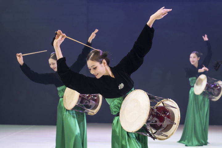 [영주=뉴시스] 국립무용단 장고춤 (사진=영주시 제공) 2026.03.26. photo@newsis.com *재판매 및 DB 금지