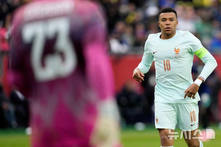 Kylian Mbappe of France runs during the international friendly soccer match between Brazil and France in Foxborough, Mass, Thursday, March 26, 2026. (AP Photo/Charles Krupa)