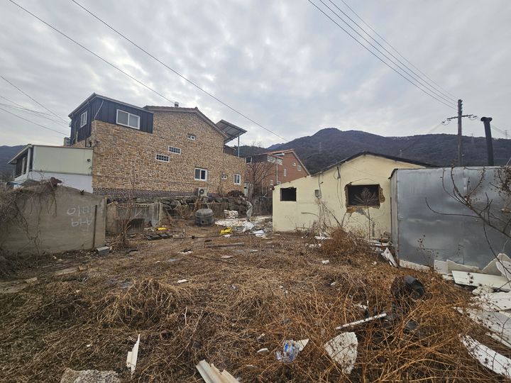 [칠곡=뉴시스] 빈집 철거 사업 추진. (사진=칠곡군 제공) 2026.03.27 photo@newsis.com *재판매 및 DB 금지