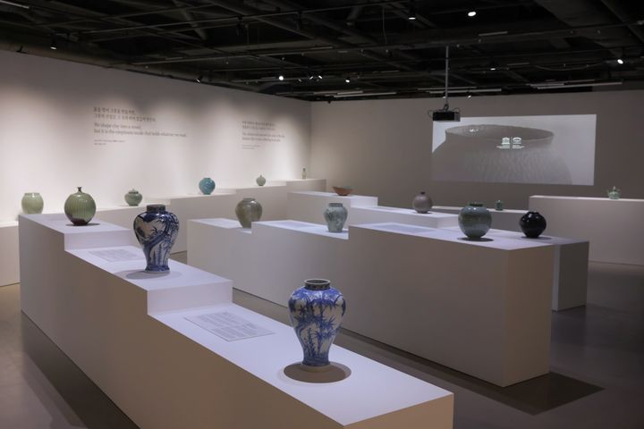 주영한국문화원이 26일 '이천 그리고 그 넘어: 형태 안의 공간' 전시를 개막했다. (사진=주영한국문화원 제공) *재판매 및 DB 금지