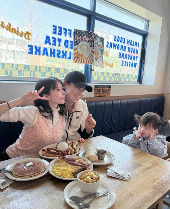 [서울=뉴시스] 가수 이지훈의 아내 아야네가 둘째 임신 가능성에 대해 조심스러운 입장을 전했다. (사진 = 인스타그램 캡처) 2026.03.27. photo@newsis *재판매 및 DB 금지