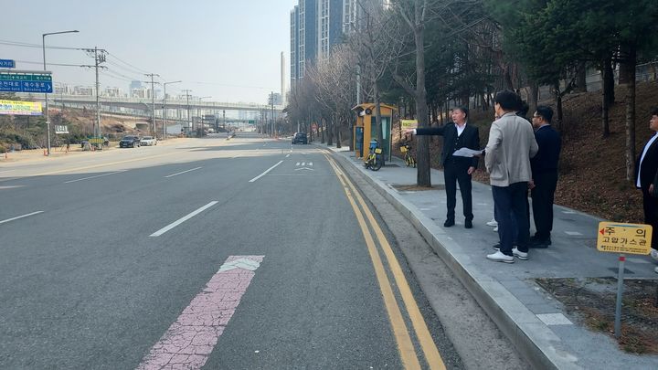 [아산=뉴시스] 아산시 은수교차로 인근에 대한 현장점검 모습. (사진=아산시 제공) 2026.03.27 photo@newsis.com *재판매 및 DB 금지