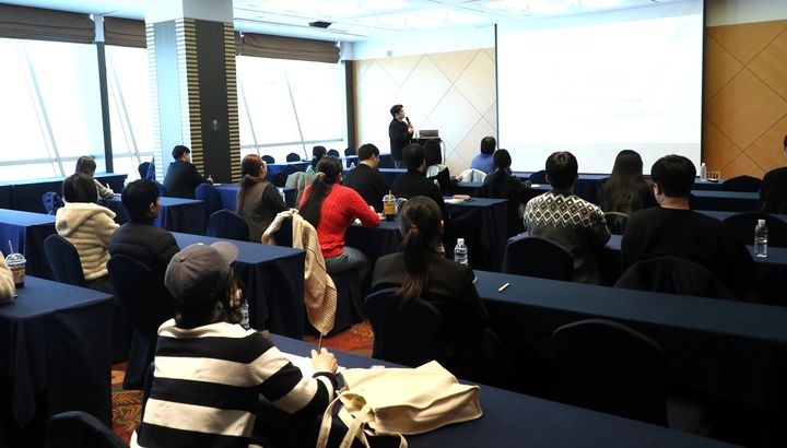 [정선=뉴시스] 제1차 하이원 부트캠프에서 채용 프로세스에 대한 안내를 하고있다. (사진=강원랜드 제공) 2026.03.27 photo@newsis.com *재판매 및 DB 금지