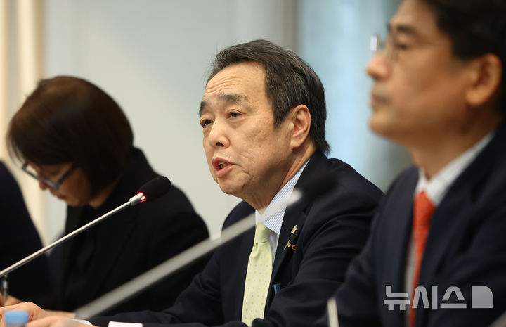 [서울=뉴시스] 황준선 기자 = 미즈시마 고이치 주한일본대사가 27일 오전 서울 중구 프레스센터에서 열린 관훈클럽 초청 토론회에서 발언하고 있다. 2026.03.27. hwang@newsis.com