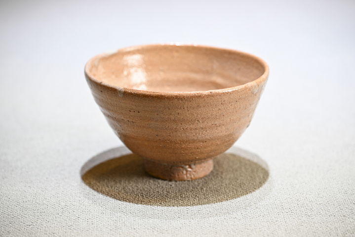 [문경=뉴시스] '제23회 전국찻사발공모대전' 대상작에 선정된 김춘헌(울산 울주군) 작가의 '정호' 찻사발. (사진=문경시 제공) 2026.03.28. photo@newsis.com *재판매 및 DB 금지