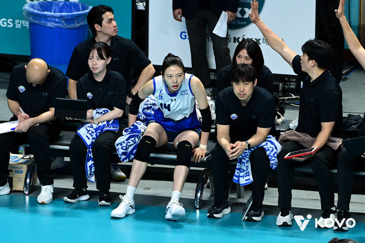 [서울=뉴시스]현역 마지막 경기를 치른 여자배구 양효진. (사진=KOVO 제공)