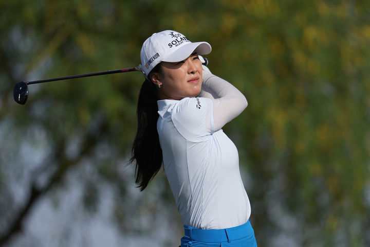 포드 챔피언십에서 티샷하는 윤이나