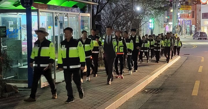 [상주=뉴시스] 범죄예방 합동순찰. (사진=상주경찰서 제공) 2026.03.30 photo@newsis.com *재판매 및 DB 금지