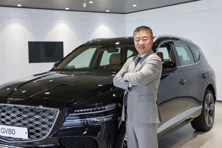 [서울=뉴시스= 누적 판매 7000대를 달성한 김기양 현대차 대전지점 영업이사의 모습. (사진=현대차 제공) 2026.3.30. photo@newsis.com *재판매 및 DB 금지