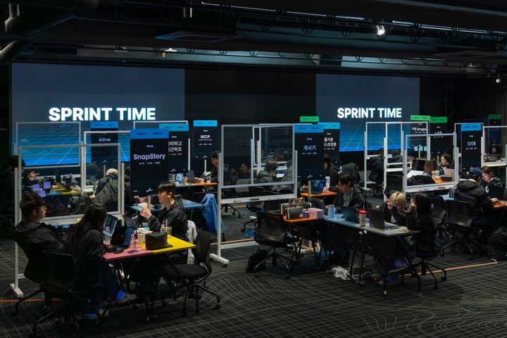 [서울=뉴시스] NHN은 지난 25~26일 사내 프로그램 'AI 스프린톤(AI Sprinthon)'을 개최했다고 30일 밝혔다. (사진=NHN 제공) 2026.03.30. photo@newsis.com *재판매 및 DB 금지