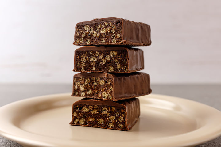 [서울=뉴시스] 단백질 바는 제품별로 단백질 함량 대비 포화지방이 과다 포함된 경우가 있어 구매 전 영양성분 확인이 권장된다. 기사 이해를 돕기 위한 자료 사진. (사진=유토이미지) 2026.03.30. *재판매 및 DB 금지