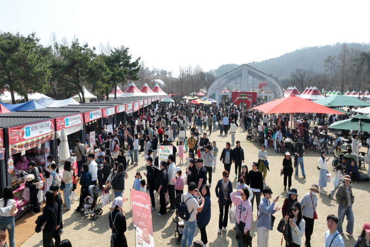 [논산=뉴시스]논산땅기축제장 전경. (사진=논산시 제공) 2026. 03. 30 photo@newsis.com *재판매 및 DB 금지