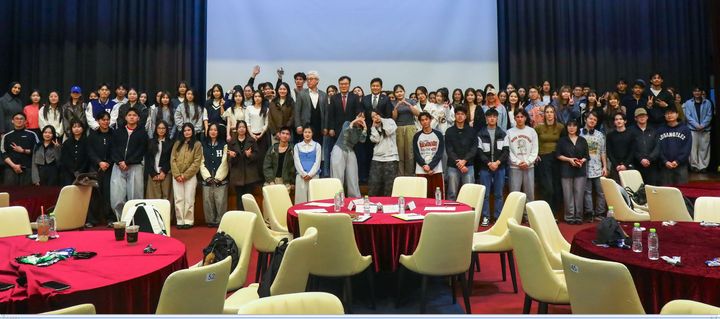 [대전=뉴시스] 한남대학교 '뉴커머데이(NEWCOMER DAY)' 기념촬영. (사진=한남대 제공) 2026.03.30. photo@newsis.com *재판매 및 DB 금지