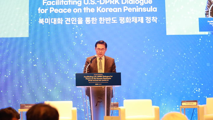 [서울=뉴시스]정부의 북핵 수석대표인 정연두 외교부 외교전략정보본부장이 30일 서울 플라자 호텔에서 국가안보전략연구원(INSS)이 개최한 2026 국제학술회의에서 축사하는 모습. (사진=국가안보전략연구원 제공) 2026.03.30 *재판매 및 DB 금지