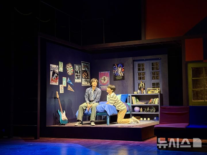 [서울=뉴시스] 한이재 기자 = 30일 서울 강남구 백암아트홀에서 배우들이 개막을 하루 앞둔 뮤지컬 '걸프렌드' 하이라이트를 시연하고 있다. 2026.03.30. nowone@newsis.com