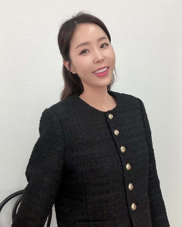 [서울=뉴시스] 신지. (사진 = 인스타그램 캡처) 2026.03.30. photo@newsis *재판매 및 DB 금지