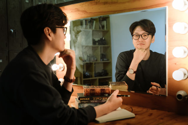 성폭력 전과 황석희 결국 SNS 폐쇄…입장문만 남았다