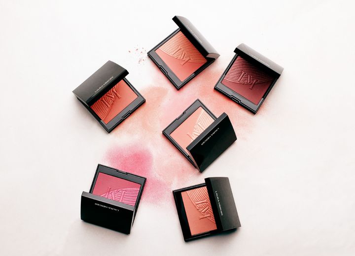 [서울=뉴시스] 로라 메르시에 블러쉬 컬러 인퓨전 듀오. (사진=신세계인터내셔날 제공) *재판매 및 DB 금지