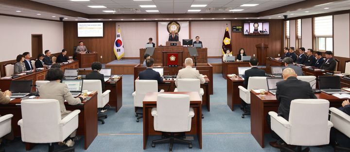 [합천=뉴시스] 제297회 합천군의회 임시회 회기 종료 (사진=합천군의회 제공) 2026. 03. 31. photo@newsis.com *재판매 및 DB 금지