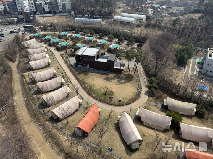 [의왕=뉴시스] 1일 재개장한 왕송호수캠핑장 전경. (사진=의왕시 제공).2026.04.01. photo@newsis.com