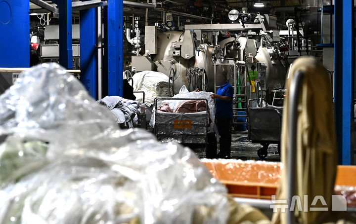 [안산=뉴시스] 김종택 기자 = 지난달 31일 경기 안산시 반월공단의 한 섬유공장 모습. 2026.03.31. jtk@newsis.com