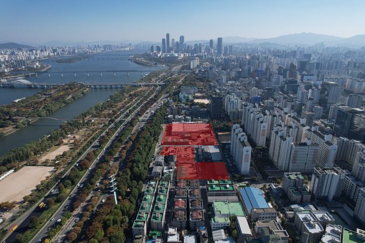 [서울=뉴시스] 롯데물산이 매입한 서울 양평동 롯데칠성음료 부지 항공 사진. (사진=롯데물산 제공) *재판매 및 DB 금지