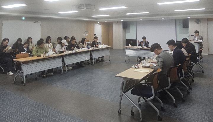 [양산=뉴시스] 제1회 청년정책위원회 회의를 개최하고 있다. (사진= 양산시 제공) 2026.04.01. photo@newsis.com *재판매 및 DB 금지