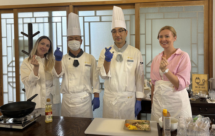 하이원리조트 K-푸드 쿠킹클래스 프로그램 진행 모습.(사진=강원랜드 제공) *재판매 및 DB 금지