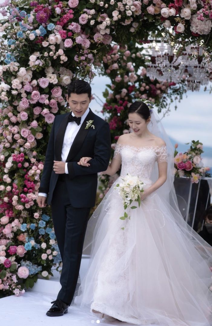 [서울=뉴시스]손예진 현빈(사진=SNS 캡처) 2026.04.01. photo@newsis.com *재판매 및 DB 금지