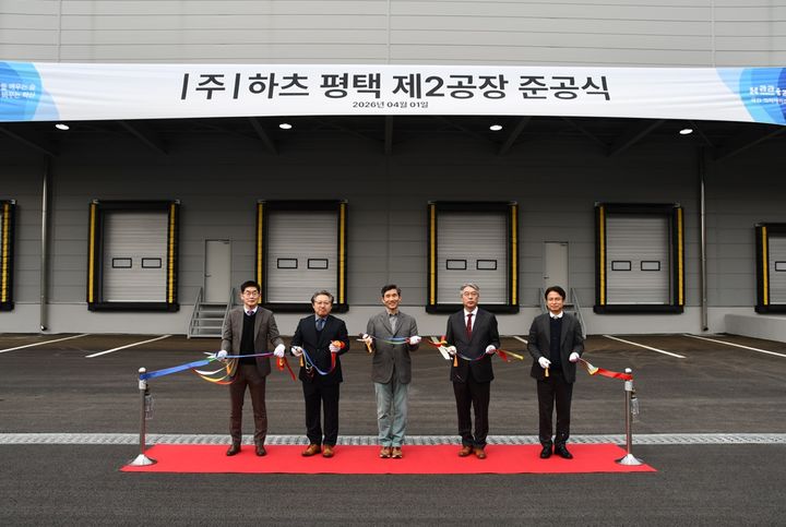 (왼쪽부터)박재균 상무, 김형석 전무, 김성식 대표이사, 진용균 전무, 박주찬 상무. (사진=하츠) *재판매 및 DB 금지