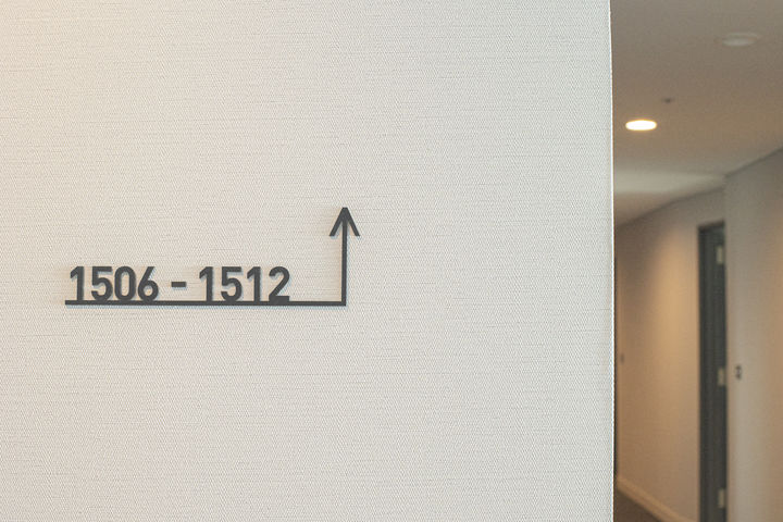 [서울=뉴시스] 지난 30일(현지시각) 영국 더선은 태국 끄라비의 한 호텔에 숙박하던 커플이 한밤중에 침대 위에서 코브라를 발견했다고 보도했다. 이 뱀은 길이가 5피트(약 1.5m) 정도로 추정된다. (사진=유토이미지)