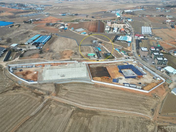 [예산=뉴시스] 충남 예산 삽교읍 내포 농생명 융복합산업단지 안 펫푸드(반려동물 음식) 관련 지원센터 건립 부지.(노란색 표시부). (사진=예산군 제공) 2026.04.01. photo@newsis.com *재판매 및 DB 금지