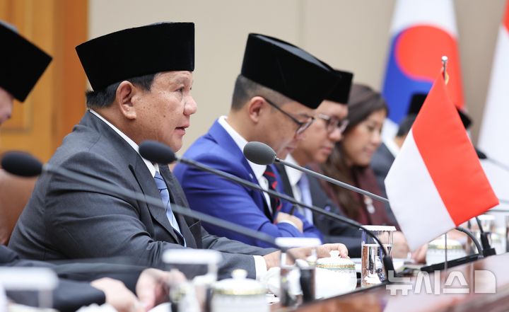 [서울=뉴시스] 고범준 기자 = 프라보워 수비안토 인도네시아 대통령이 1일 청와대에서 열린 이재명 대통령과 한-인도네시아 확대 정상회담에서 발언하고 있다. 2026.04.01. bjko@newsis.com