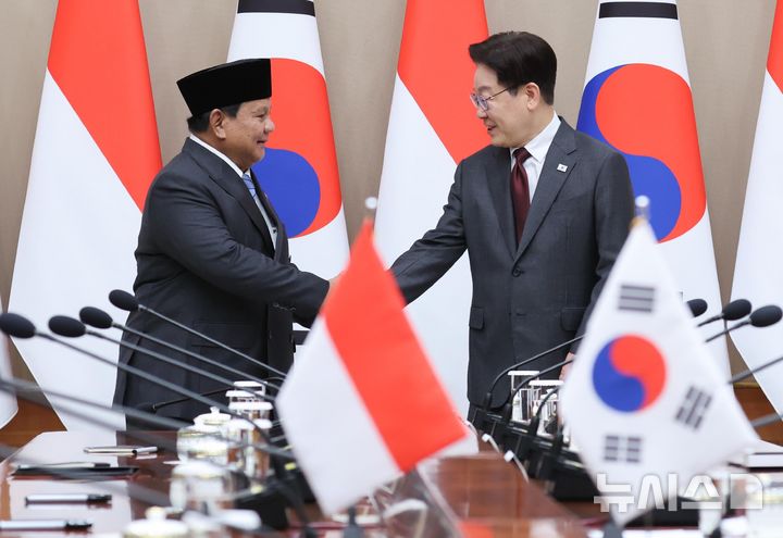 포스트 차이나 부상한 인도네시아...K-푸드·패션 수출 넘어 현지화 속도 - 뉴스 썸네일 이미지