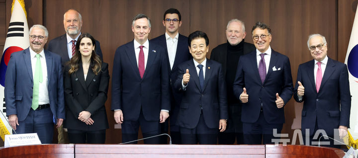 정동영 통일부 장관, EU의회 외교위원회 방한단 면담