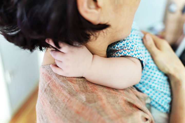 [서울=뉴시스] 2일 YTN라디오 '조인섭 변호사의 상담소'에는 아들이 대학 시절 데려온 손자를 혼자 키우고 있는 A씨의 사연이 소개됐다. (사진=유토이미지) *재판매 및 DB 금지