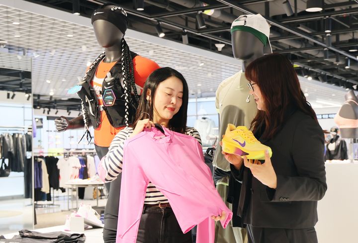 [대구=뉴시스] 롯데백화점 대구지역 점포들이 봄철 야외활동 수요를 겨냥한 대규모 스포츠 행사를 연다. (사진 = 롯데백화점 제공) 2026.04.02. photo@newsis.com *재판매 및 DB 금지