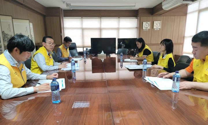 [서울=뉴시스]외교부는 소말리아 해적에 의한 우리 선박 나포 및 선원 피랍 상황을 가정한 신속대응팀 모의훈련을 실시했다고 2일 밝혔다. *재판매 및 DB 금지